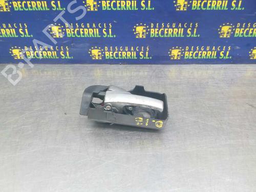 Used Front left interior door handle FORD MONDEO III Saloon (B4Y) 2.0 16V TDDi / TDCi (115 hp) 8431776