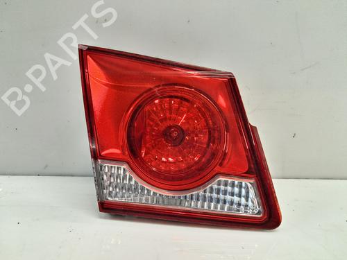 Used Left tailgate light CHEVROLET CRUZE (J300) [2009-2026]  32395747
