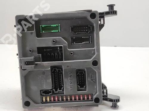 Used Fuse box Fuse box SEAT ALHAMBRA VAN (7V8, 7V9) 2.0 (116 hp) 10726636 10726636