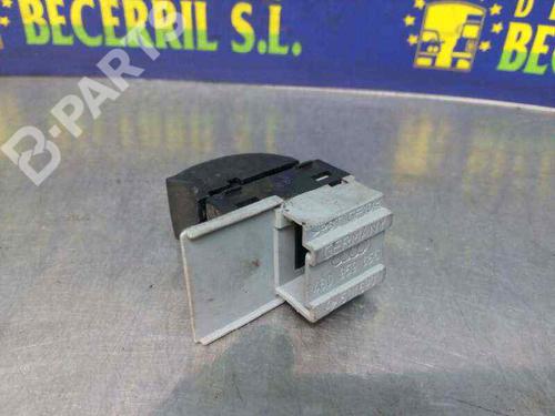 Used Right front window switch Right front window switch AUDI A3 (8L1) 1.9 TDI (100 hp) 8478374 8478374