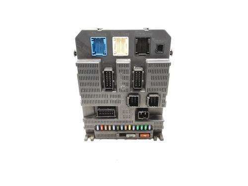 Caja reles / fusibles CITROËN C4 I (LC_) 1.4 16V (88 hp) 30793510