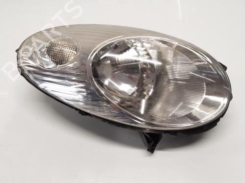 Used Right headlight NISSAN MICRA III (K12) 1.2 16V (80 hp) 26612797