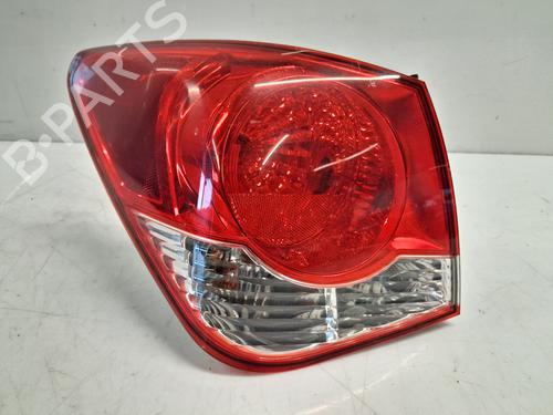 Used Left taillight CHEVROLET CRUZE (J300) [2009-2026]  32395749