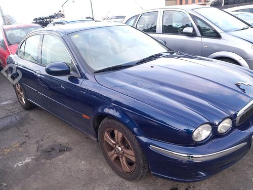 Front bumper JAGUAR X-TYPE I (X400) 3.0 V6 All-wheel Drive | BP31042303C7