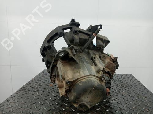 Used Gearbox Gearbox RENAULT RAPID Box Body/MPV (F40_, G40_) 1.0 (37 hp) 31824347 31824347