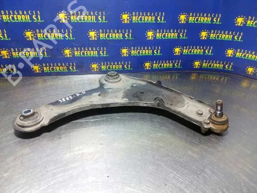 Used Right front suspension arm RENAULT LAGUNA II Grandtour (KG0/1_) 1.9 dCi (KG0G) (120 hp) 8960294