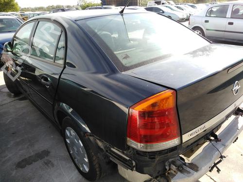 Left taillight OPEL VECTRA C (Z02) 2.2 DTI 16V (F69) | BP8475797C34 