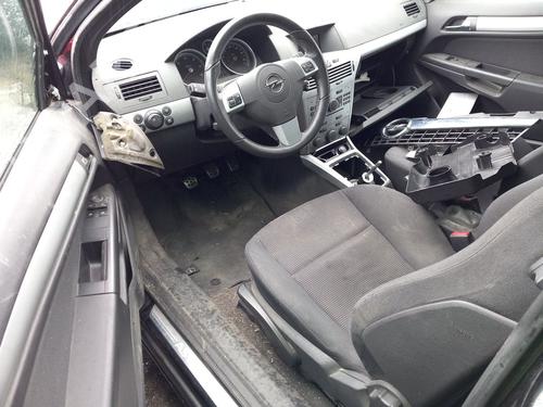 Engine control unit (ECU) OPEL ASTRA H GTC (A04) 1.7 CDTi (L08) | BP26326387M57 