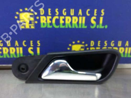 Used Front left interior door handle MERCEDES-BENZ CLK (C208) [1997-2003]  8457949