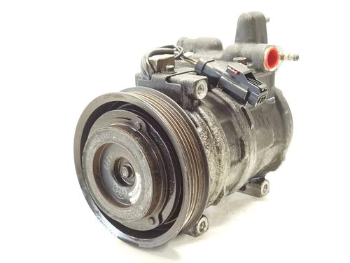 Used AC compressor CHRYSLER VOYAGER / GRAND VOYAGER III (GS_, NS_) [1995-2001]  19517762