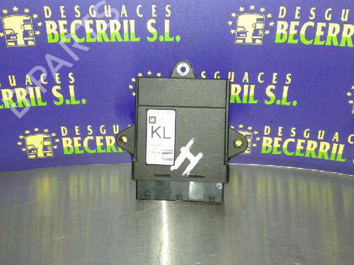 Caja reles / fusibles OPEL VECTRA C (Z02) 2.0 DTI 16V (F69) (101 hp) 8425462