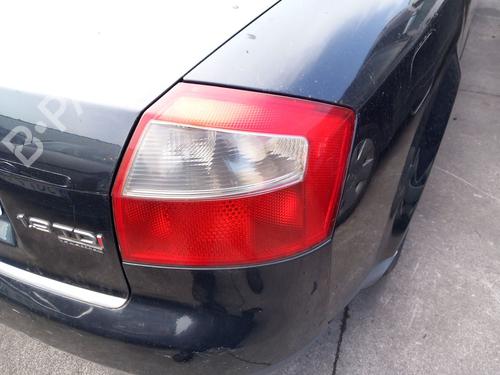 Høyre baklys AUDI A4 B6 (8E2) 1.9 TDI (130 hp) 29421625