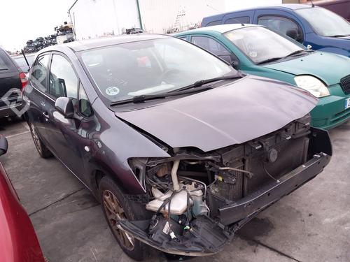 Front bumper TOYOTA AURIS (_E15_) 1.4 D-4D (NDE150_, NDE150R) | BP30338177C7 