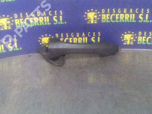 Used Front right exterior door handle Front right exterior door handle FORD FOCUS I (DAW, DBW) 1.8 TDCi (100 hp) 8431399 8431399
