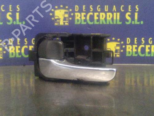 Used Rear left interior door handle NISSAN X-TRAIL I (T30) 2.2 DCi FWD (114 hp) 8431158