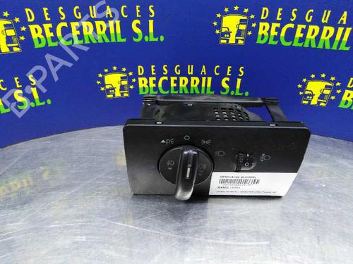 Used Headlight switch FORD MONDEO III Turnier (BWY) 2.0 16V TDDi / TDCi (115 hp) 8458069