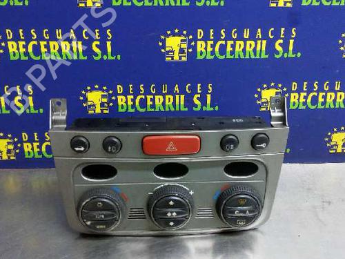 Panel klimatyzacji / ogrzewania ALFA ROMEO GT (937_) 1.9 JTD (937CXN1B) 01560513690
