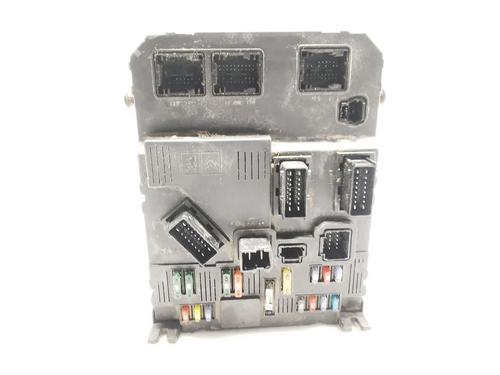 Used Fuse box Fuse box CITROËN BERLINGO / BERLINGO FIRST MPV (MF_, GJK_, GFK_) 2.0 HDI 90 (MFRHY) (90 hp) 33737505 33737505