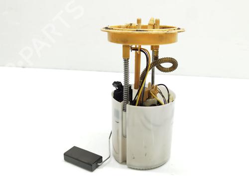 Bränslepump VW GOLF VI (5K1) 1.6 TDI (105 hp) 30363055