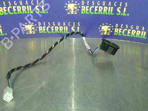 Used Right front window switch OPEL CORSA B (S93) [1993-2009]  8428933