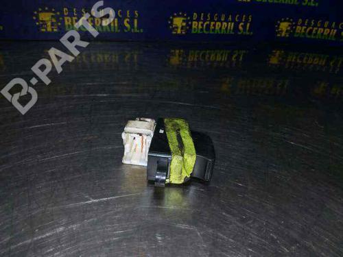 Used Right front window switch Right front window switch NISSAN ALMERA II (N16) 1.5 (90 hp) 8426228 8426228