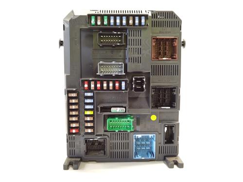 Used Fuse box PEUGEOT 208 I (CA_, CC_) [2012-2020]  17988018