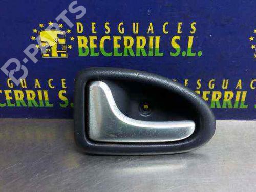 front-left-interior-door-handle-renault-clio-ii-bb_-cb_-15-dci-bcb07-1998-1999-2000-2001-2002-2003-2004-2005-2006-2007-2008-2009-2010-2011-2012-2013-2014-2015-2016-8448806 main image