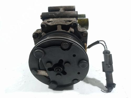 Used AC compressor FORD FOCUS I (DAW, DBW) 1.8 TDCi (115 hp) 8910812