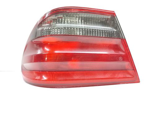 left-taillight-mercedes-benz-e-class-w210-e-320-cdi-210026-1995-1996-1997-1998-1999-2000-2001-2002-2003-10812421 main image