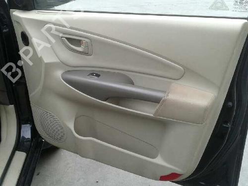 Left rear window switch HYUNDAI TUCSON (JM) 2.0 CRDi | BP8457456I29 