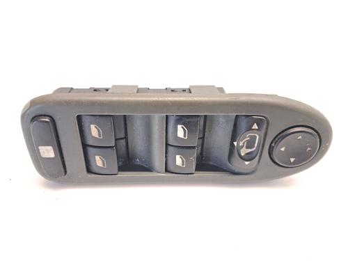 Interrupteur de vitre avant gauche CITROËN C5 I (DC_) 2.0 HDi (DCRHZB, DCRHZE) (109 hp) 29592245