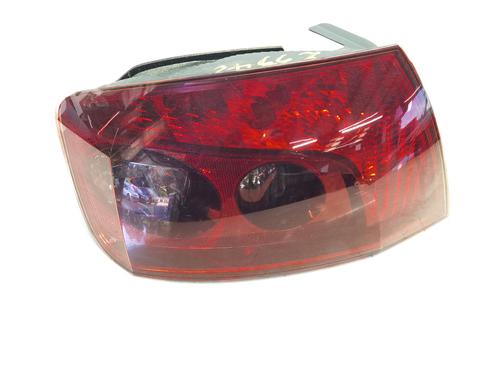 Used Left taillight Left taillight PEUGEOT 407 (6D_) 2.0 HDi 135 (6DRHRH, 6DRHRE, 6DRHRG, 6DRHRJ) (136 hp) 39991611 39991611