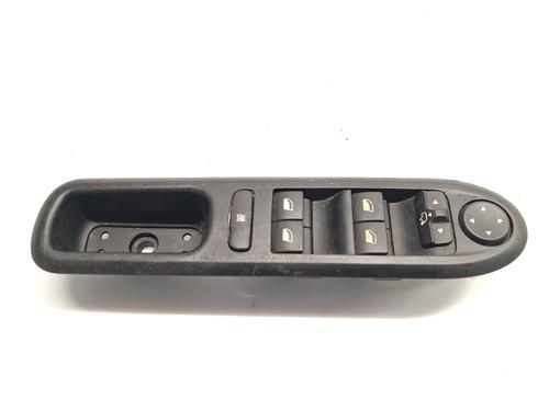 Used Left front window switch PEUGEOT 407 (6D_) 2.0 HDi 135 (6DRHRH, 6DRHRE, 6DRHRG, 6DRHRJ) (136 hp) 30759947