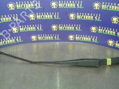 Used Front windshield wiper arm FORD FIESTA VI (CB1, CCN) 1.4 TDCi (68 hp) 8428628