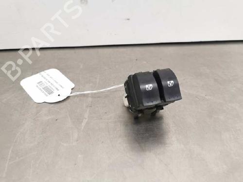 Used Left front window switch RENAULT ESPACE IV (JK0/1_) 2.2 dCi (JK0H) (150 hp) 8463460