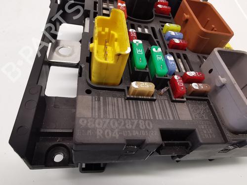 Fuse box CITROËN C4 I (LC_) 1.4 16V | BP25482968E1 