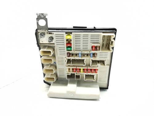 Used Fuse box RENAULT MEGANE II (BM0/1_, CM0/1_) 1.5 dCi (BM1F, CM1F) (86 hp) 29627315