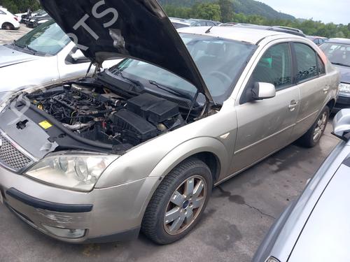 Left headlight FORD MONDEO III (B5Y) 2.0 16V TDDi / TDCi | BP31026037C28