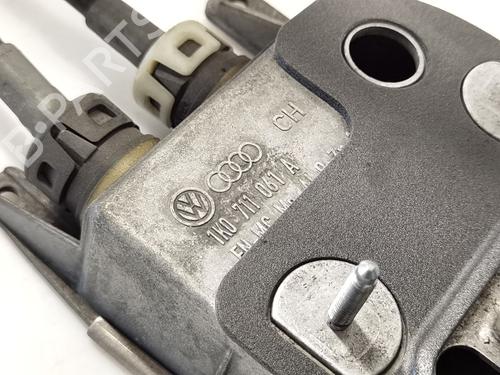 Gear lever VW GOLF V (1K1) 1.9 TDI | BP23194082M90 