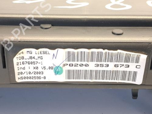 Instrument cluster RENAULT SCÉNIC II (JM0/1_) 1.9 dCi (JM0G, JM12, JM1G, JM2C) | BP29824043C47