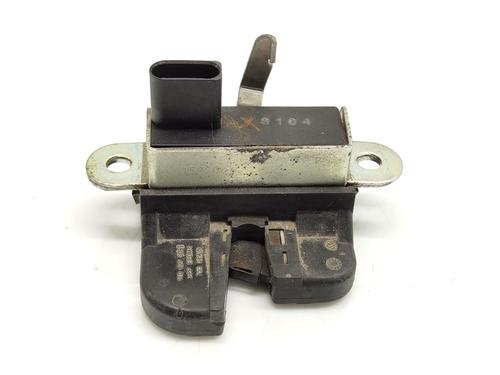 Bakluke lås VW TOURAN (1T1, 1T2) 2.0 TDI 16V (140 hp) 30683979