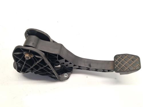 Used Clutch pedal VW PASSAT B6 (3C2) 2.0 TDI (140 hp) 28599154