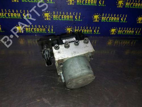 Used ABS pump OPEL MERIVA A MPV (X03) 1.6 16V (E75) (100 hp) 8447108