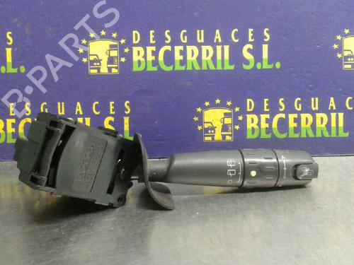 Used Steering column stalk CITROËN XSARA (N1) 1.9 TD (90 hp) 8447831