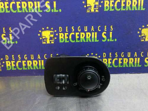 Used Headlight switch SEAT LEON (1P1) [2005-2013]  8442282