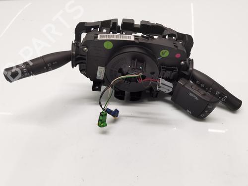 Used Switch RENAULT MEGANE II (BM0/1_, CM0/1_) 1.5 dCi (BM0F, BM0T, BM2B, CM0F, CM0T) (82 hp) 25853435