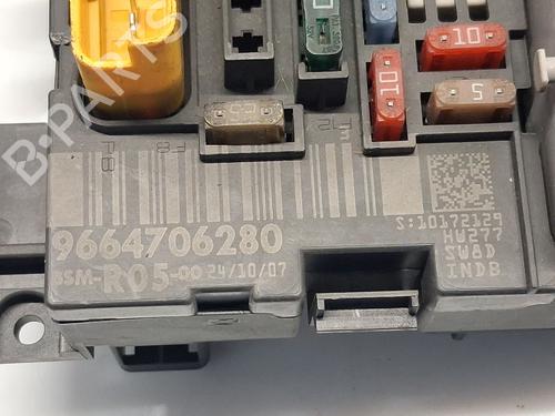 Fuse box PEUGEOT 308 I (4A_, 4C_) 1.6 16V | BP32081605E1