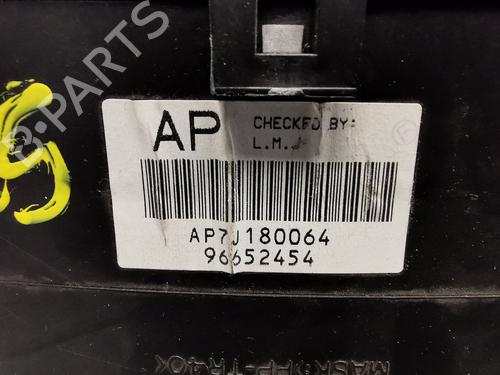 Instrument cluster CHEVROLET AVEO / KALOS Hatchback (T200) 1.4 | BP25785626C47 