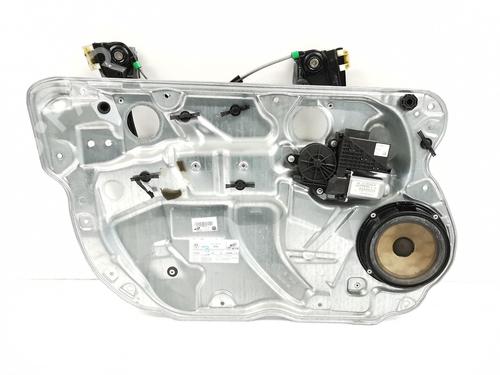 Vindusheismekanisme venstre foran VW POLO IV (9N_, 9A_) 1.4 TDI (75 hp) 29764567