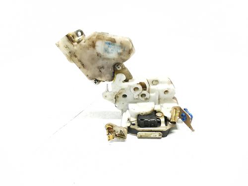 Used Tailgate lock NISSAN TERRANO II (R20) 2.7 TDi 4WD (125 hp) 29638010